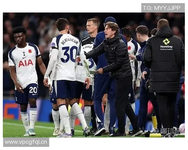 热刺遭遇三连败主场球迷嘘声不断弗兰克需迅速调整球队状态