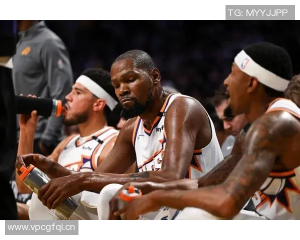 杜兰特谈团队合作的重要性传球能减轻队友压力提升整体表现