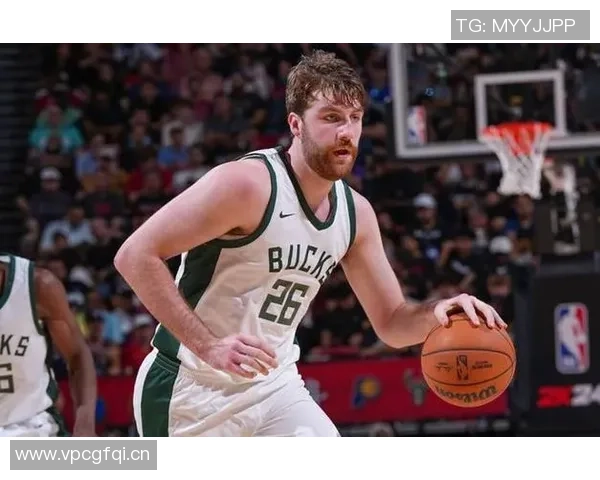 罗林斯状态低迷14投仅中5三分球命中率惨淡正负值大幅下滑