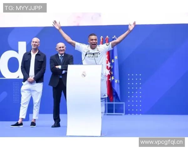 姆巴佩加盟皇马前告知巴黎球迷团体主席其决定引发热议