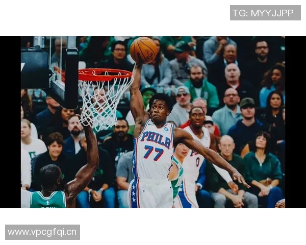 埃奇库姆高空起飞挑战米切罗虽未成功却成功造成犯规