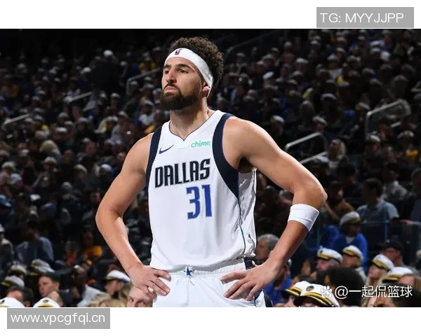 克莱半场表现平平仅得9分1篮板正负值显著下滑引发关注