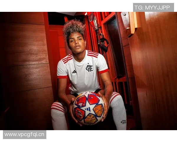 恩比德分享穿弗拉门戈球衣照片妻子巴西名模为其点赞引热议