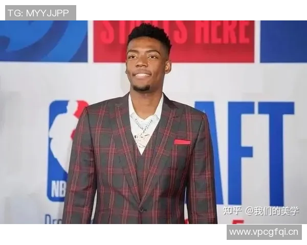 布兰登米勒全能表现15投9中砍下24分5篮板7助攻3抢断1盖帽三分球命中率高达57