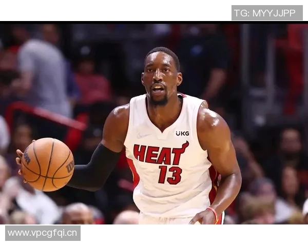 莫兰特昨日砍下35分状态火热明日对阵热火因脚踝酸痛出战成疑